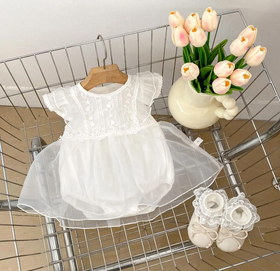 Robe blanche Vickach